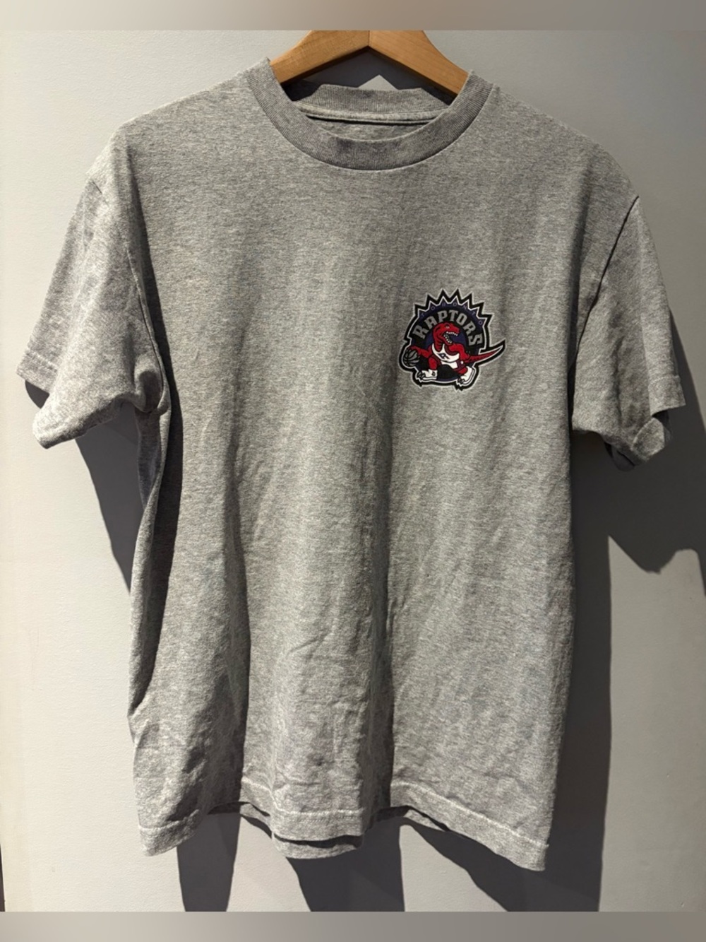 Mitchell & Ness NBA Toronto Raptors Tee, Unisex
